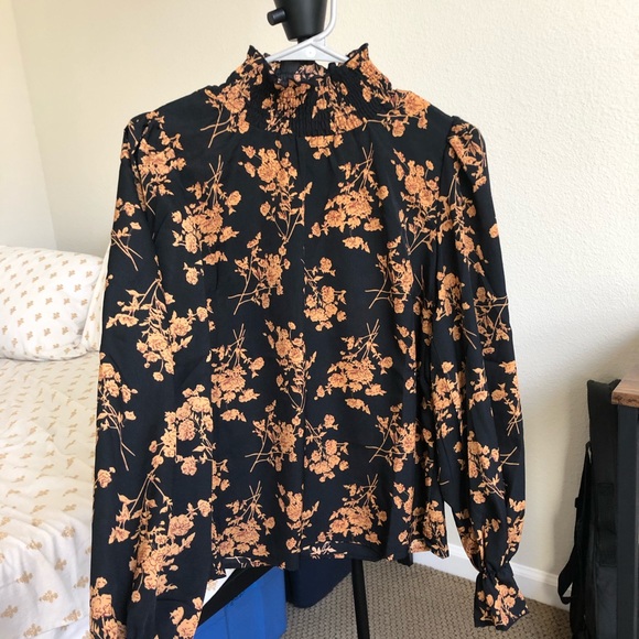 Floral blouse - Picture 2 of 5